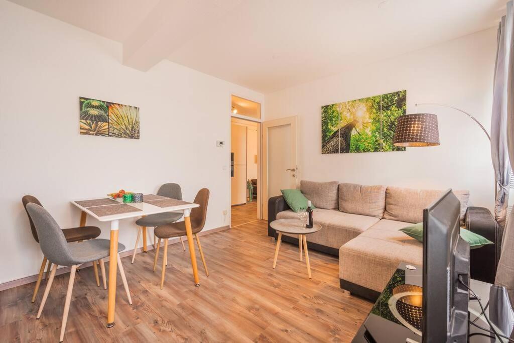 Apartament Location, Near Schoenbrunn