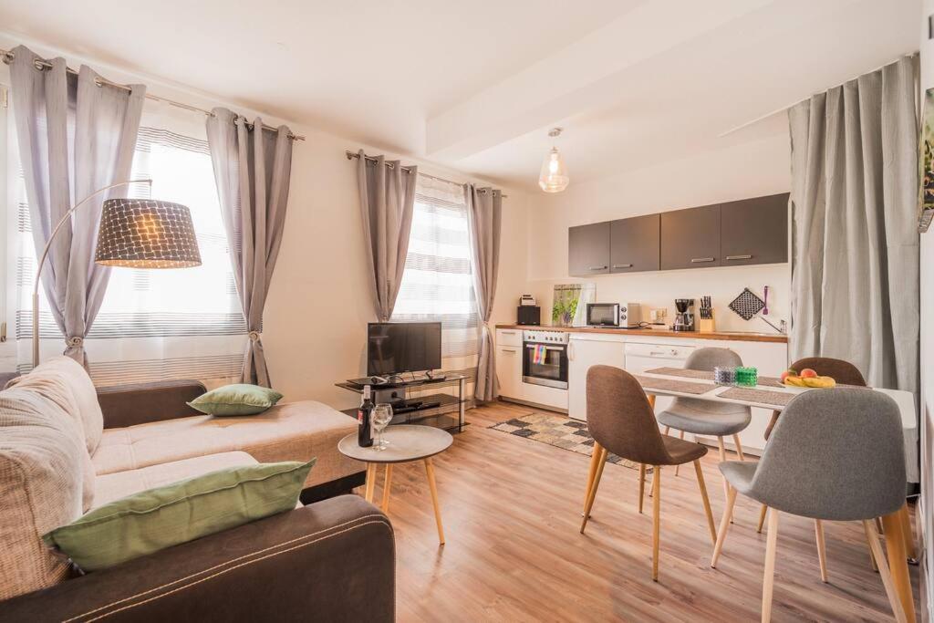 Apartament Location, Near Schoenbrunn *