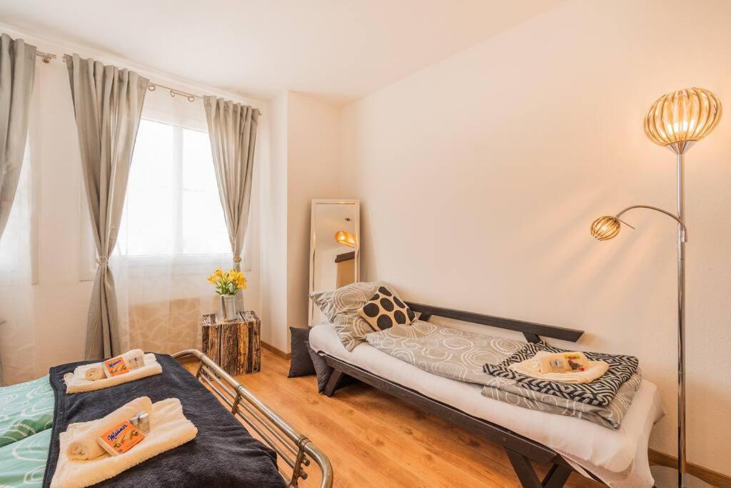 Location, Near Schoenbrunn, 2 Min To U4 Laengenfeldgasse Apartment *
